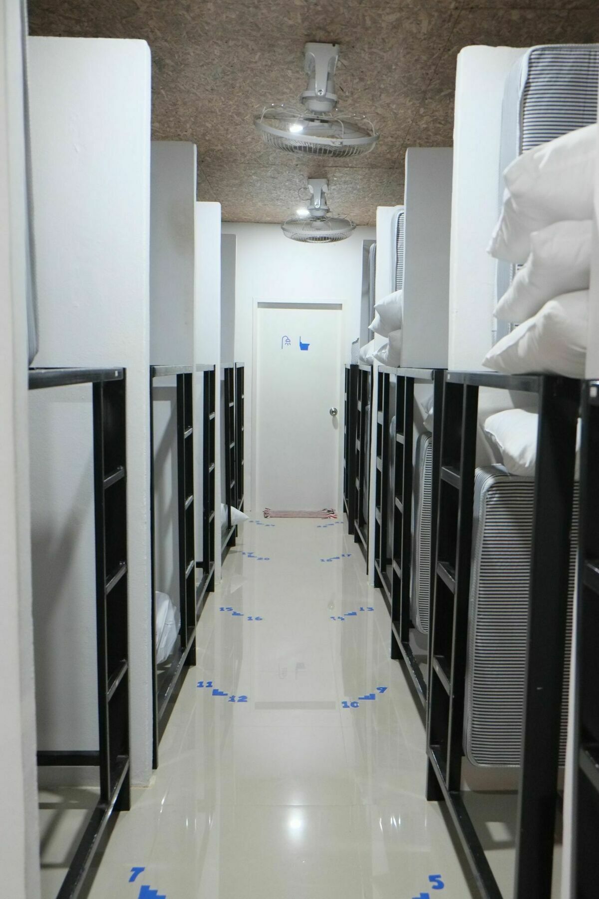 Mypatong Social Hostel Esterno foto