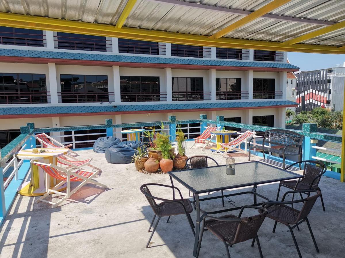 Mypatong Social Hostel Esterno foto