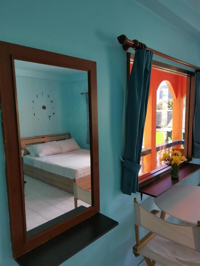 Mypatong Social Hostel Esterno foto